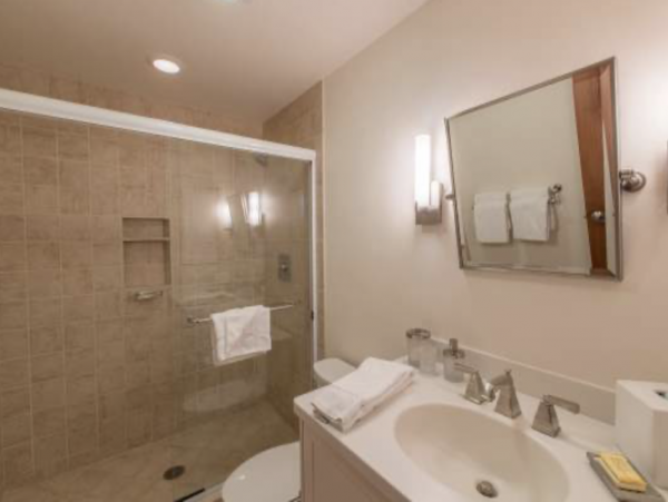 Ski in Ski out Golden Peak Vail- Three Bedrooms